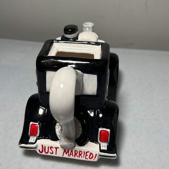 Vintage Ceramic Just Married Car Teapot, by Cardinal, 1995 - Picture 3 of 10